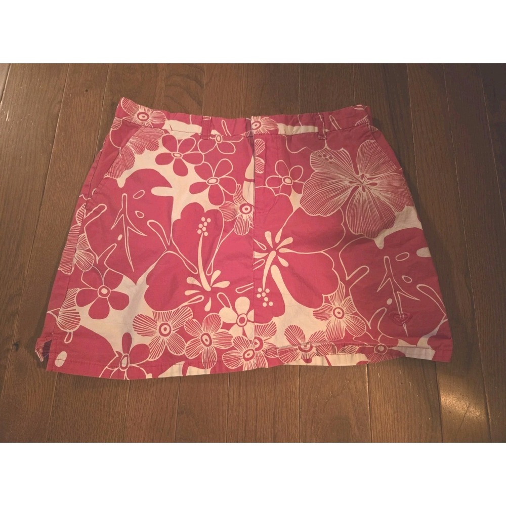 Y2K Roxy Miniskirt Red Tropical Hawaiian Print Size 5 / 28 Inch Waist